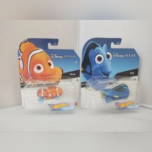 Hot Wheels Disney Nemo & Dory Cars NWT Character Cars Disney Pixar